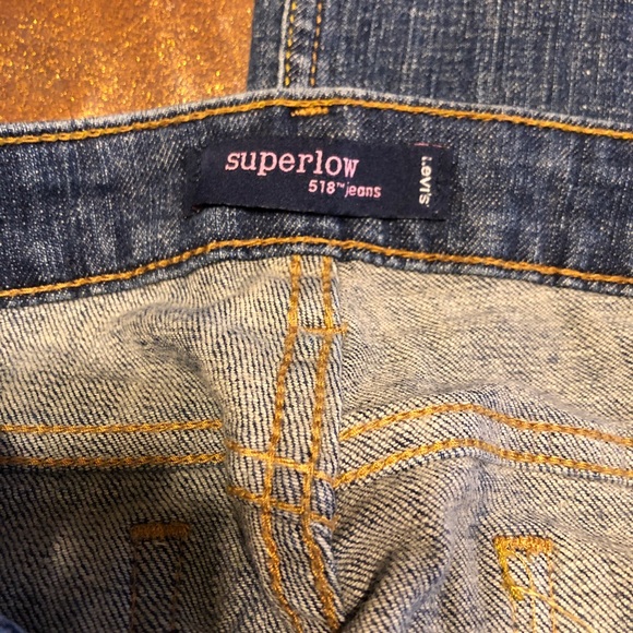 Super low Levi’s - Picture 3 of 4